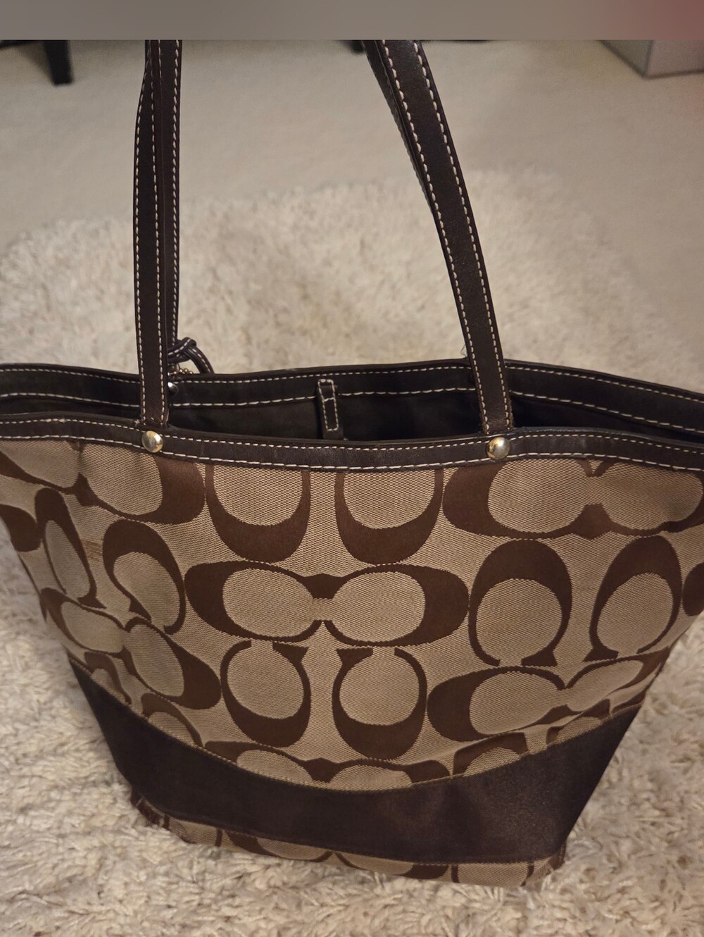 Coach Logo-Pattern Tote Bag in Brown and Tan